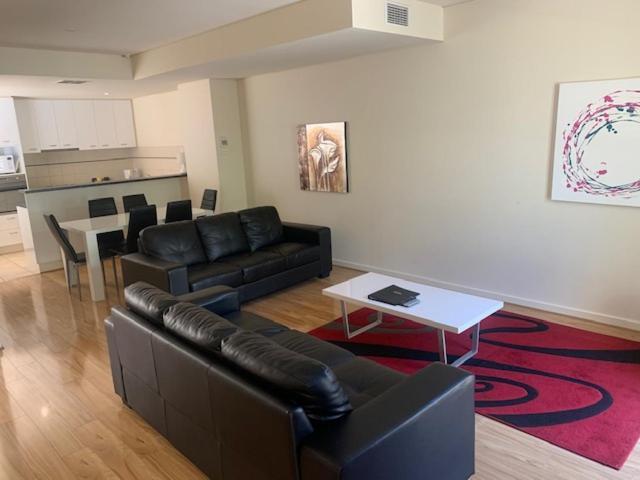 Rnr Serviced Apartments Adelaide - Wakefield St Eksteriør billede